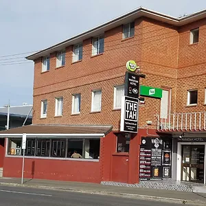 The Waratah Hotel